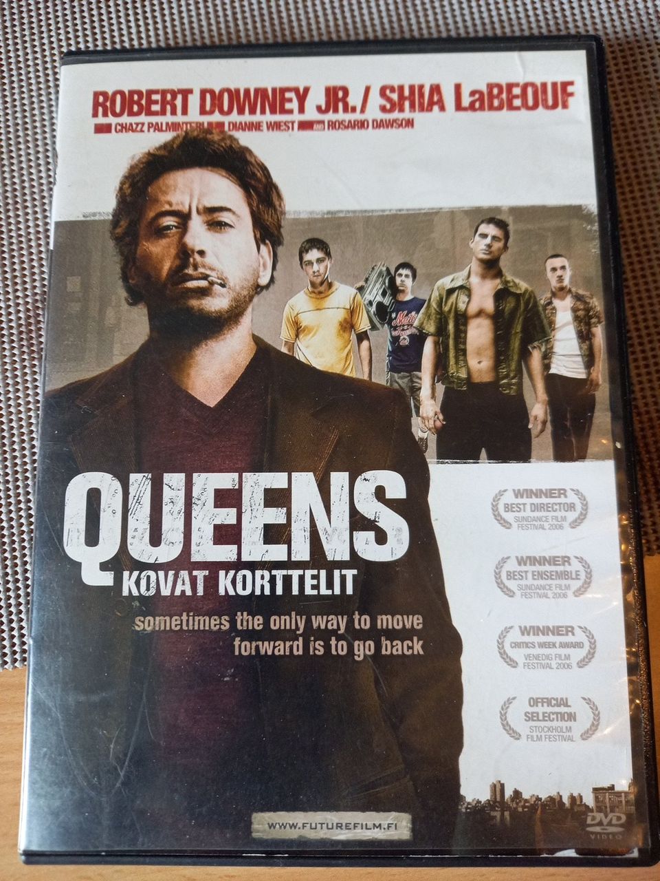 DVD: Queens - kovat korttelit