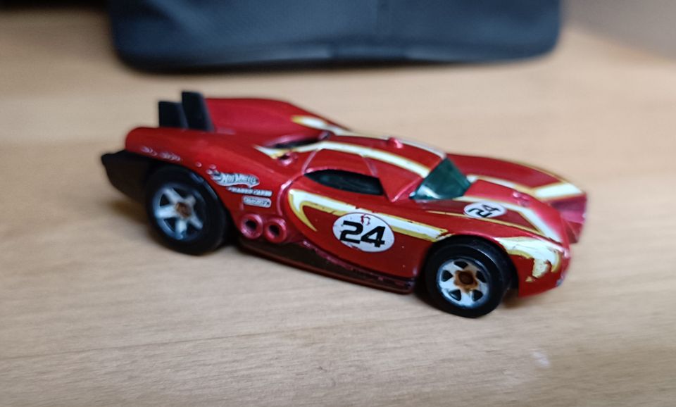 Hot Wheels pikkuauto