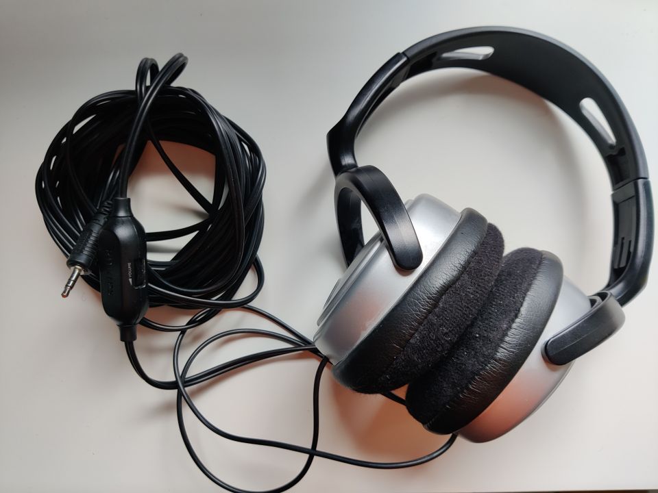 Philips SHP2500 kuulokkeet 6m johdolla