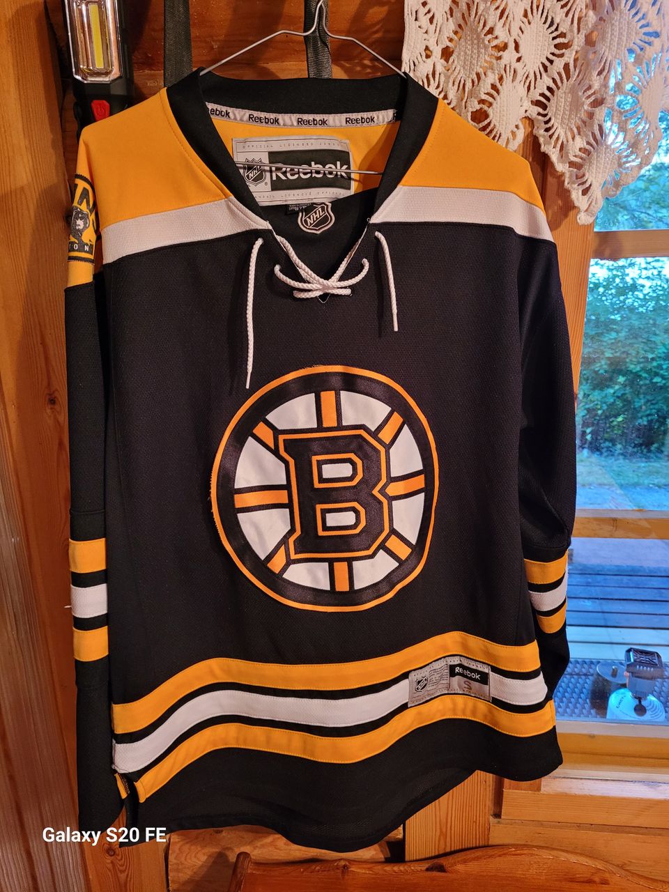 Boston Bruins fanipaita