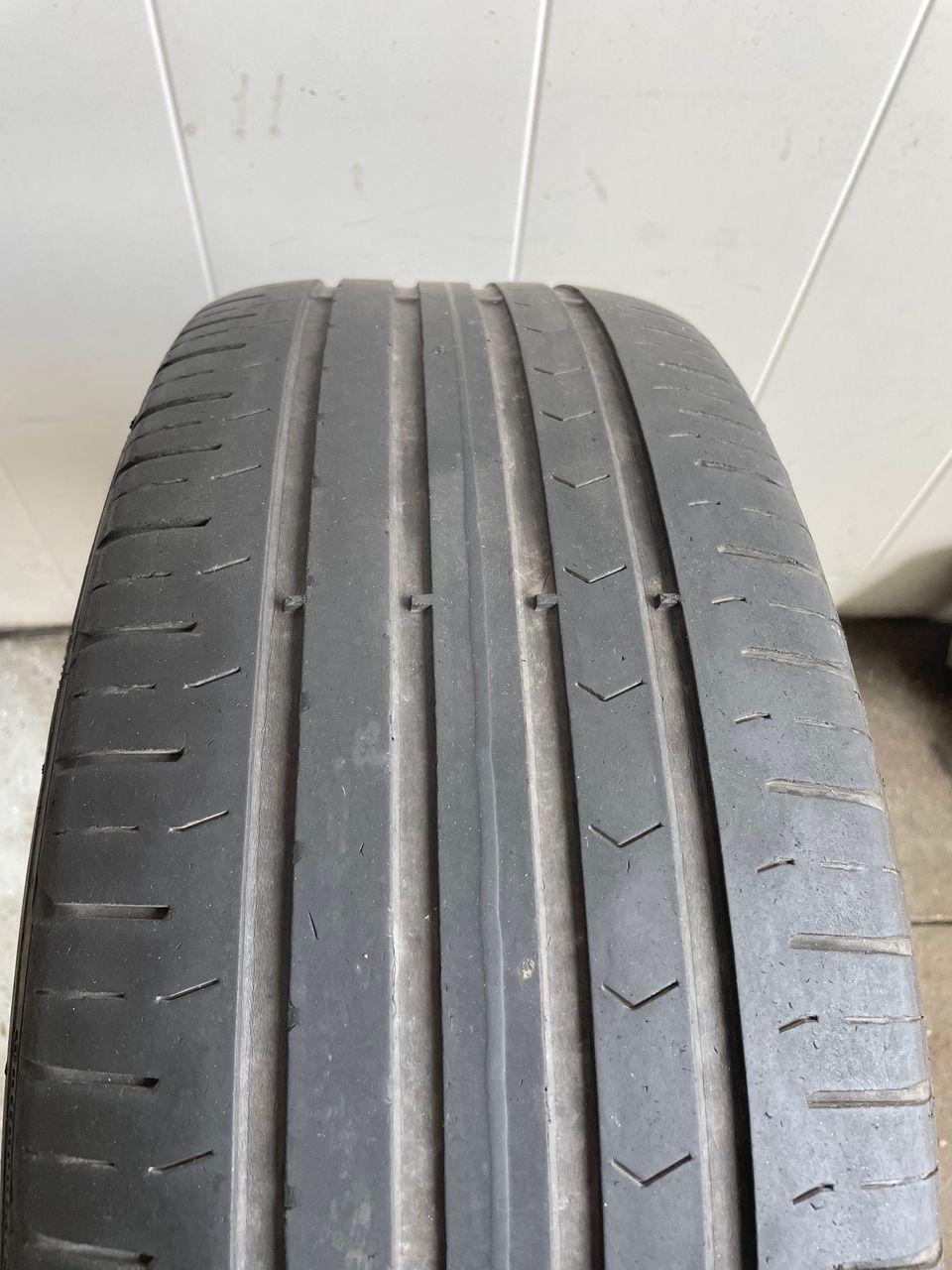 Renkaat 225/60 r17