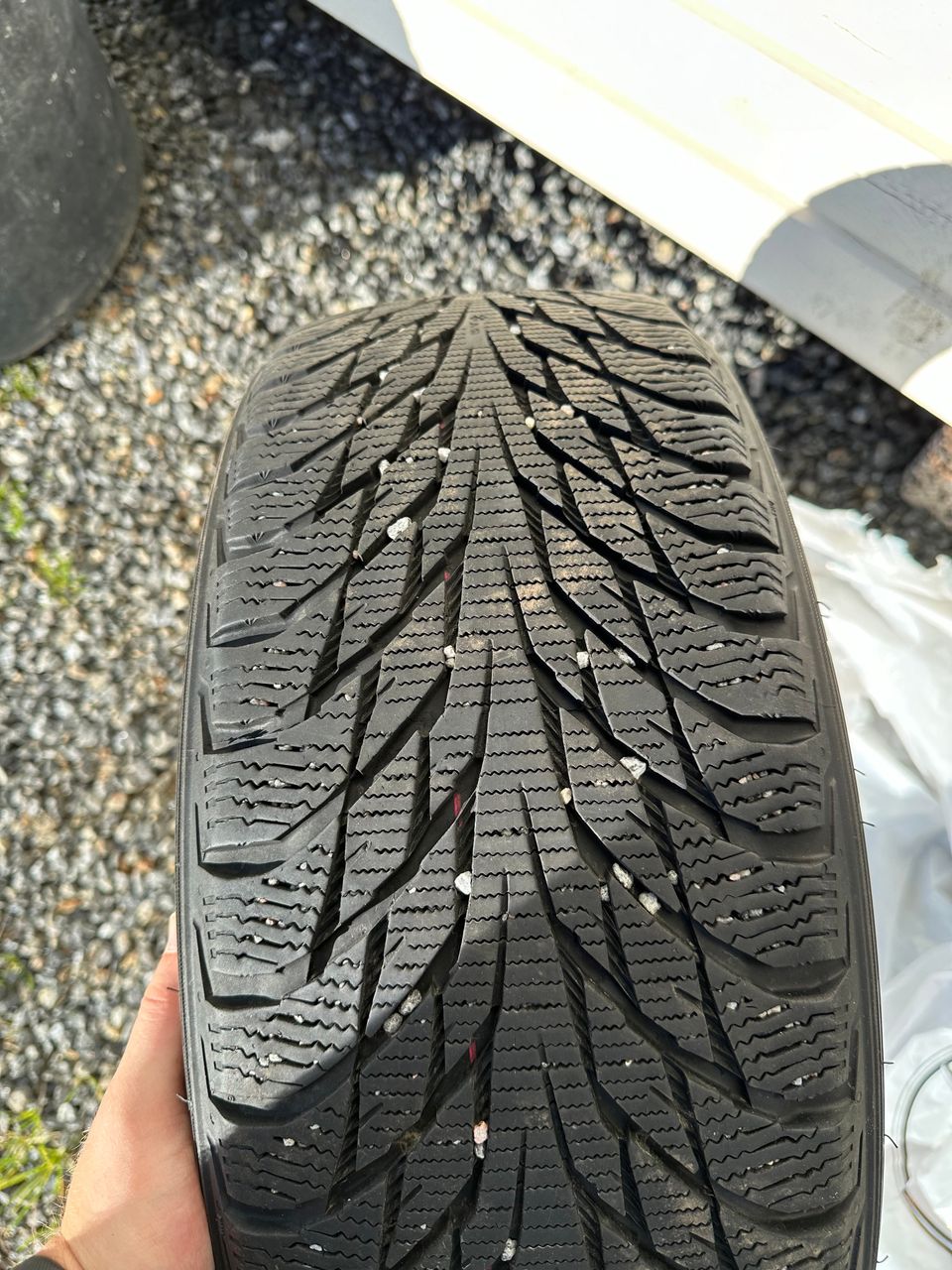 195/50 R16 Nokia Hakkapeliitta R2 kitkarenkaat 4kpl