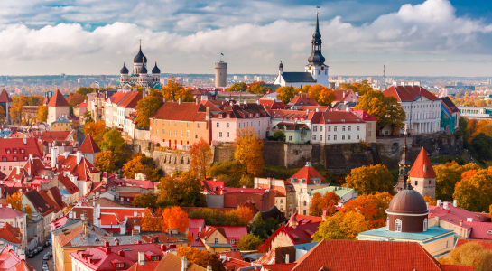 Lähde syyslomalla Tallinnan hotellimatkalle!