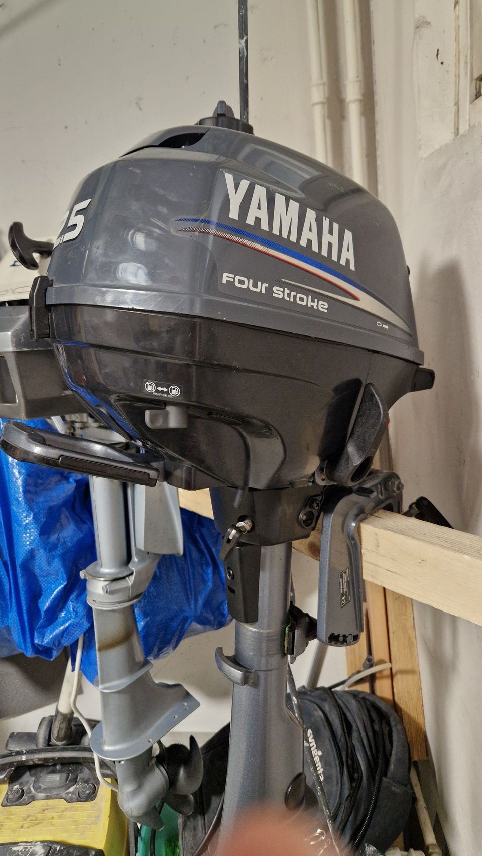 Yamaha F2.5 HV