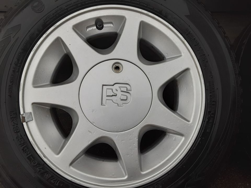 Ford RS vanteet
