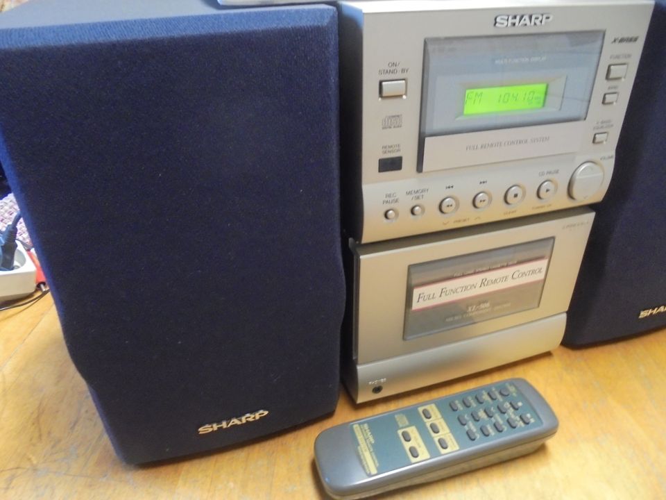 SHARP XL-506H "micro-stereosarja" , TOIMITETTUNA