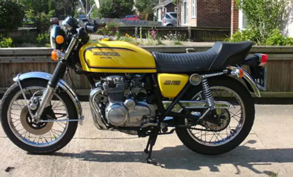 Honda CB400 Giuliari Satula