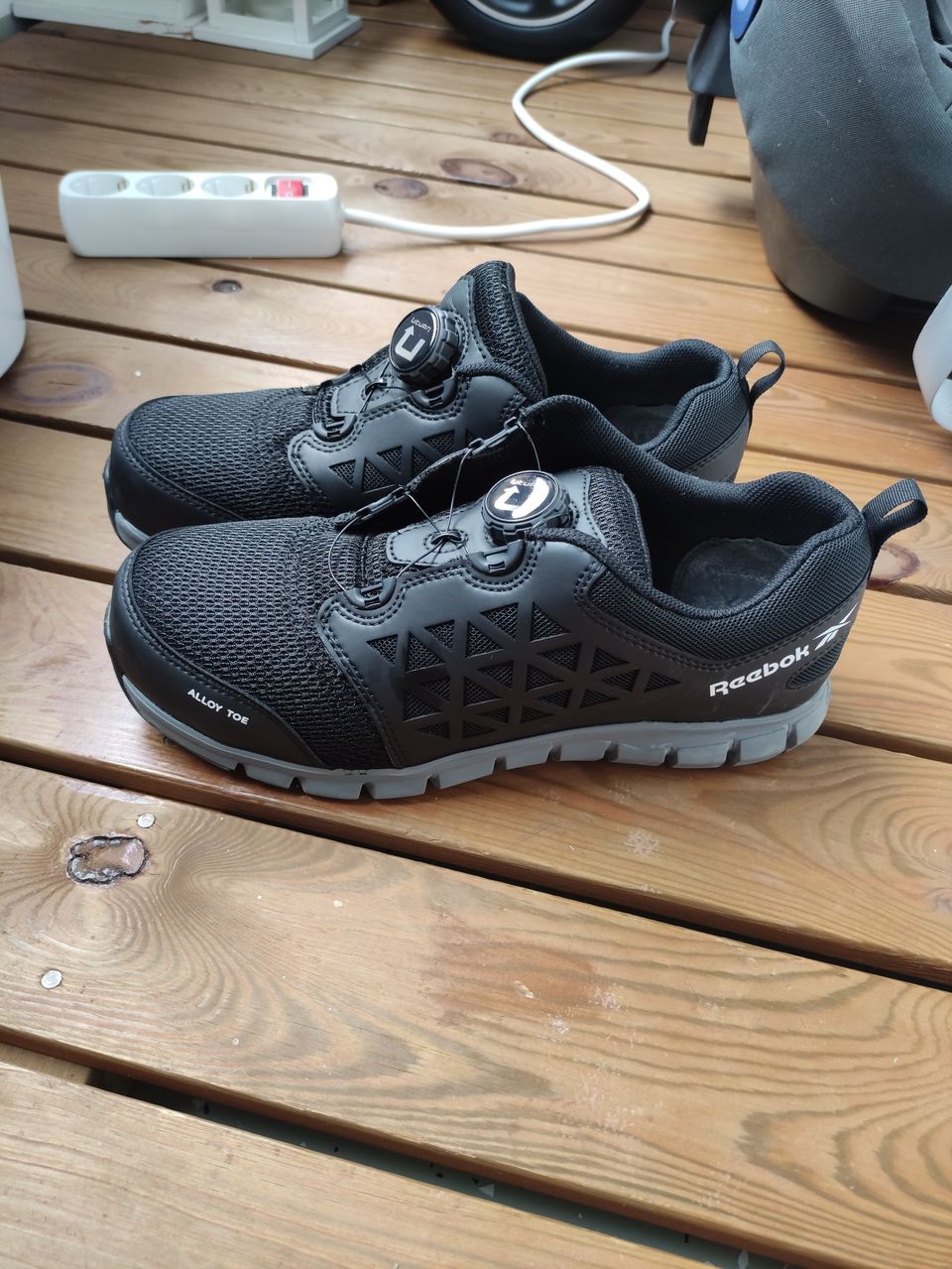 Turvakengät Reebok koko 42.