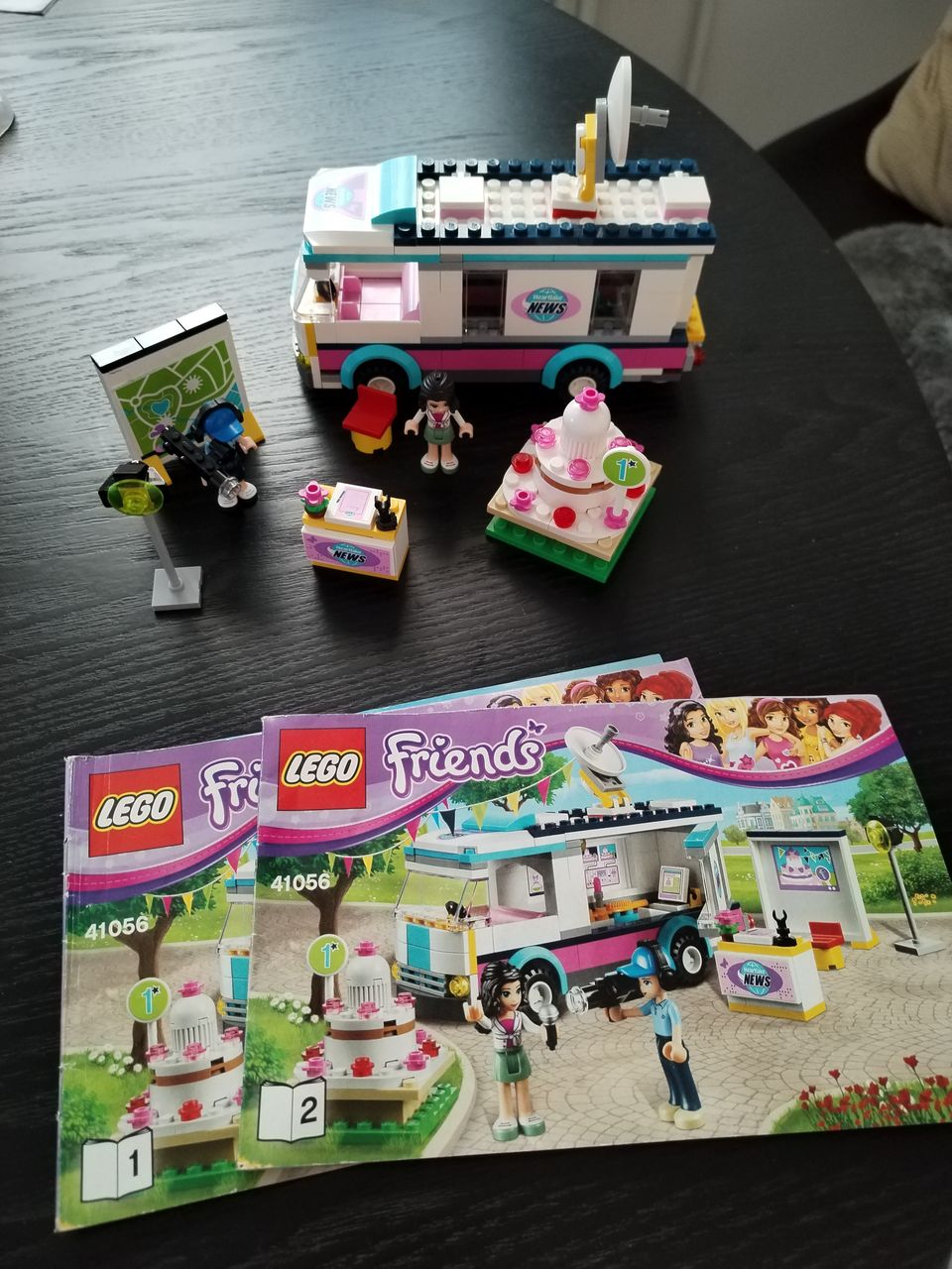 Lego Friends Heartlaken uutisauto