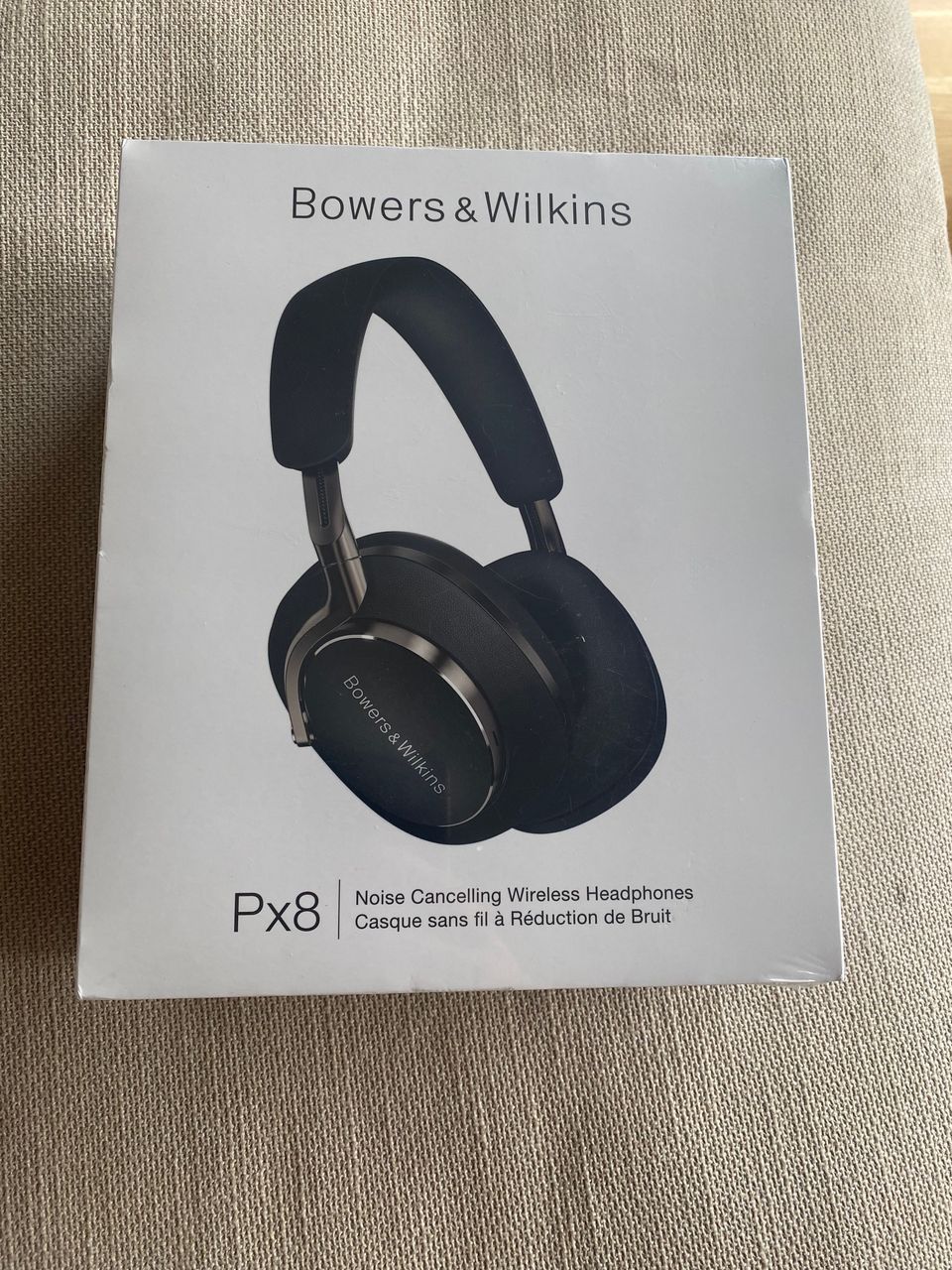 Bowers & Wilkins Px8 -vastamelukuulokkeet, musta