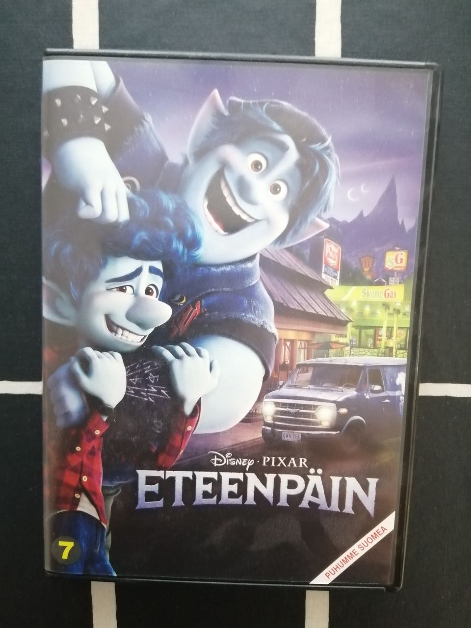 DVD Disney Pixar eteenpäin