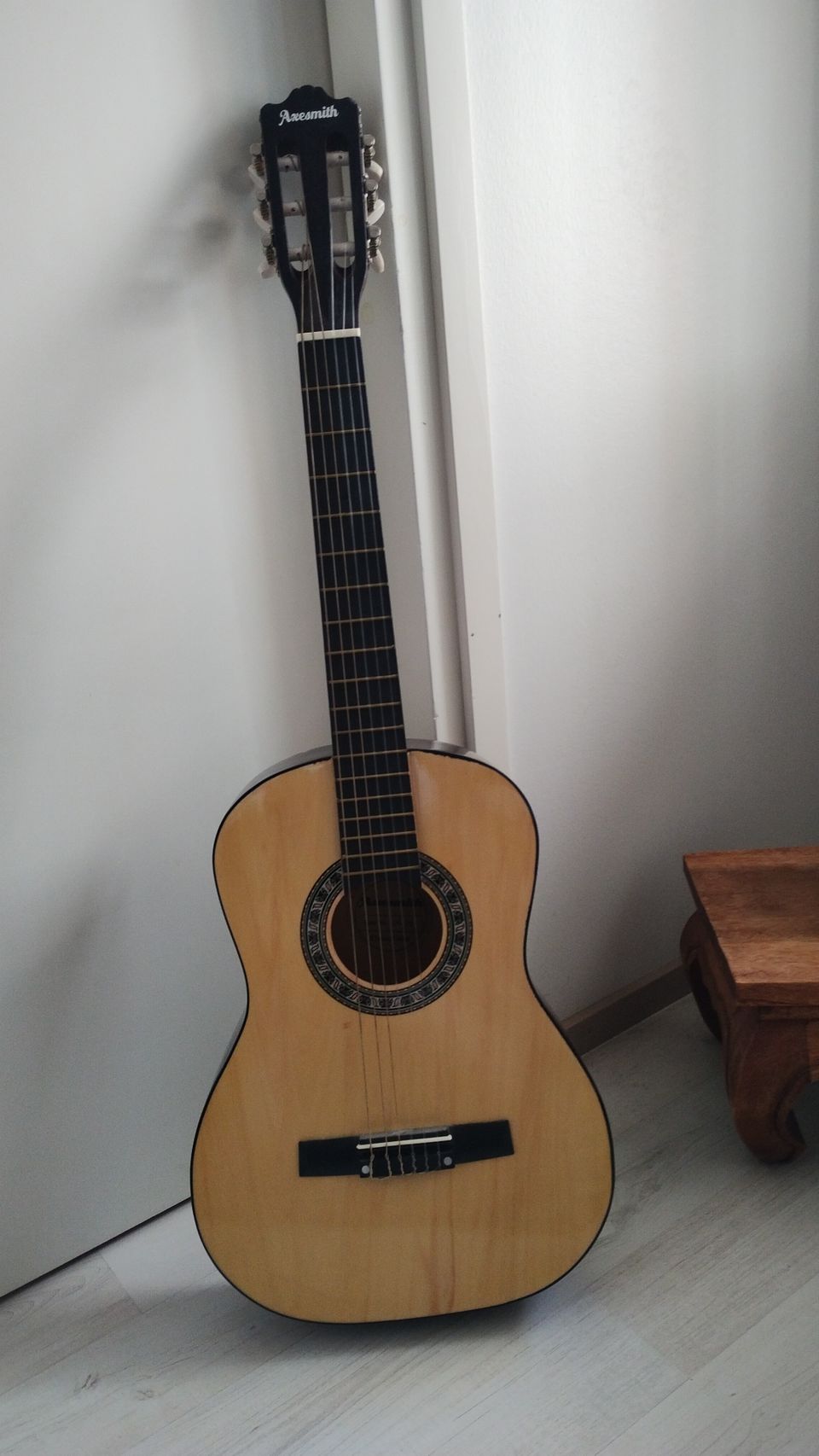 Axesmith classic guitar