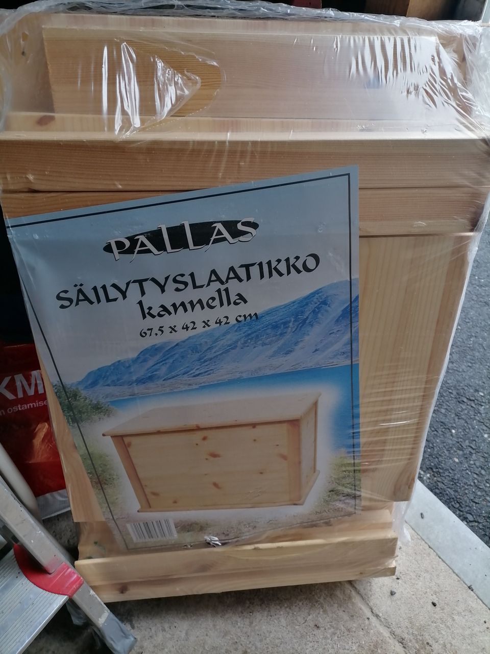 Säilytylastikko/penkki kannella  UUSI (pakkauksessa)