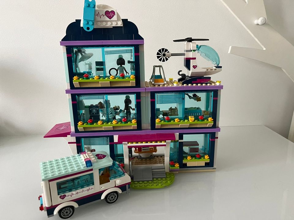 Lego friends sairaala