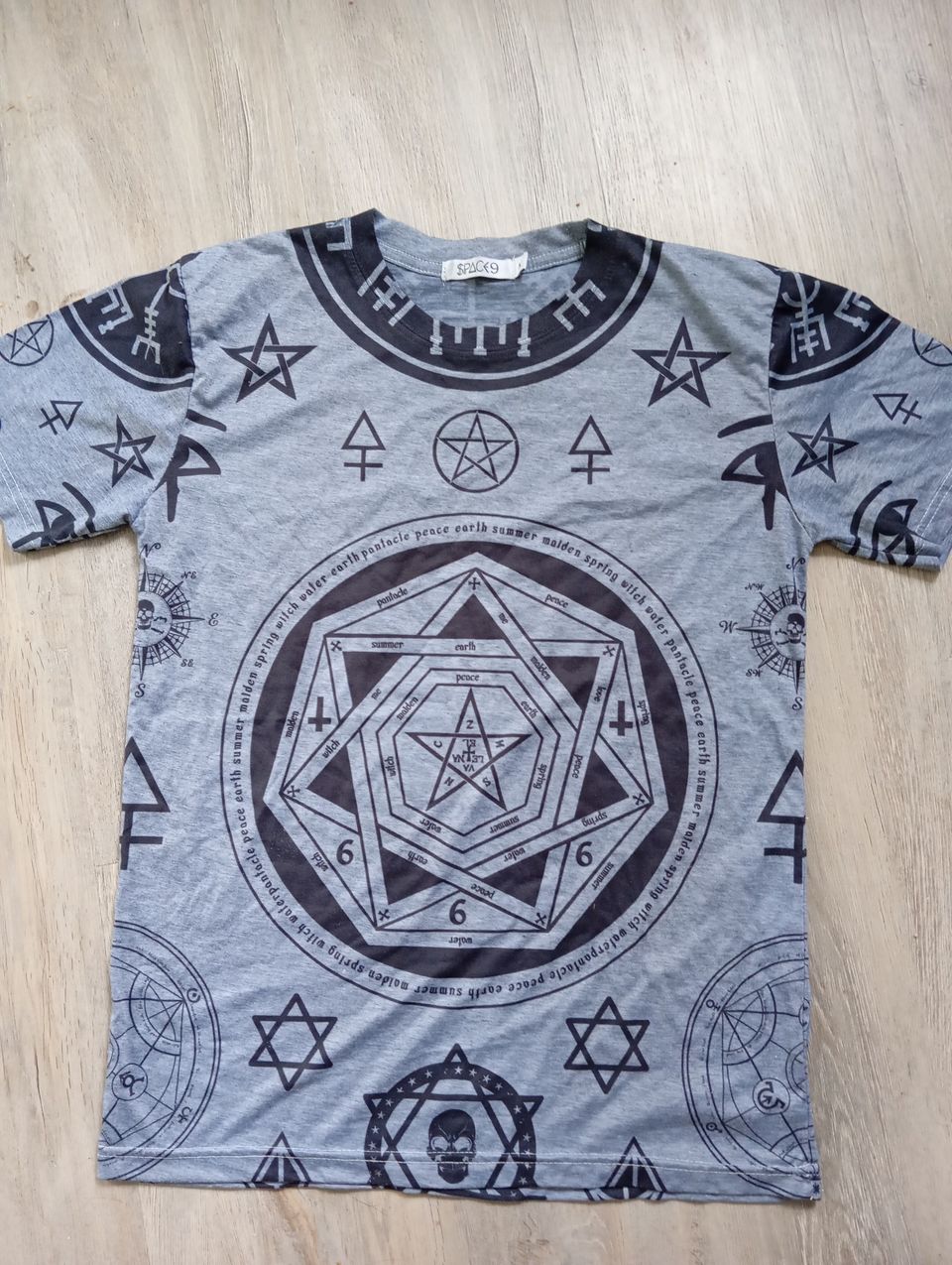 Special design rock Gothic t shirt rare