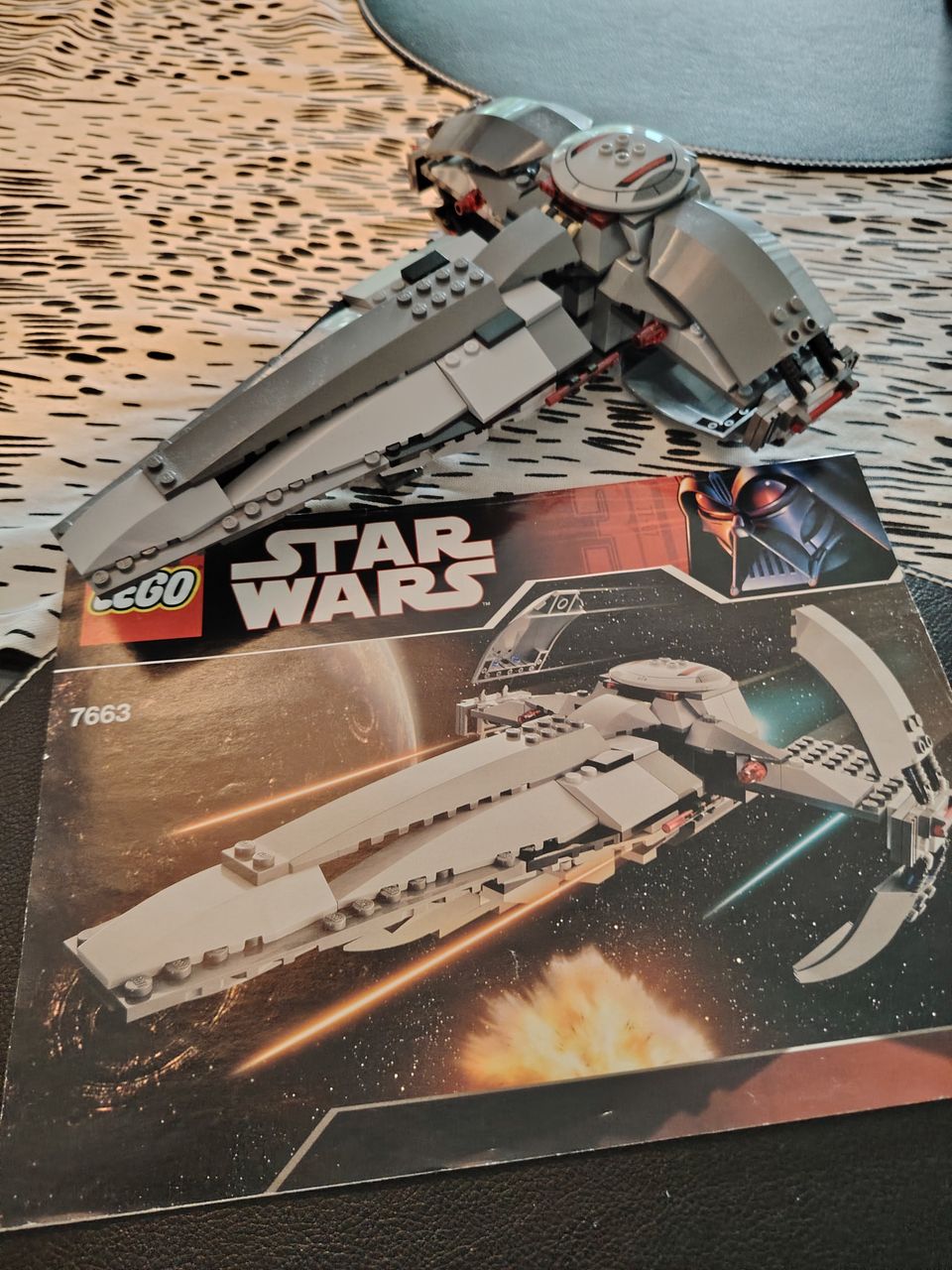 Lego 7663 Sith Infiltrator Star Wars