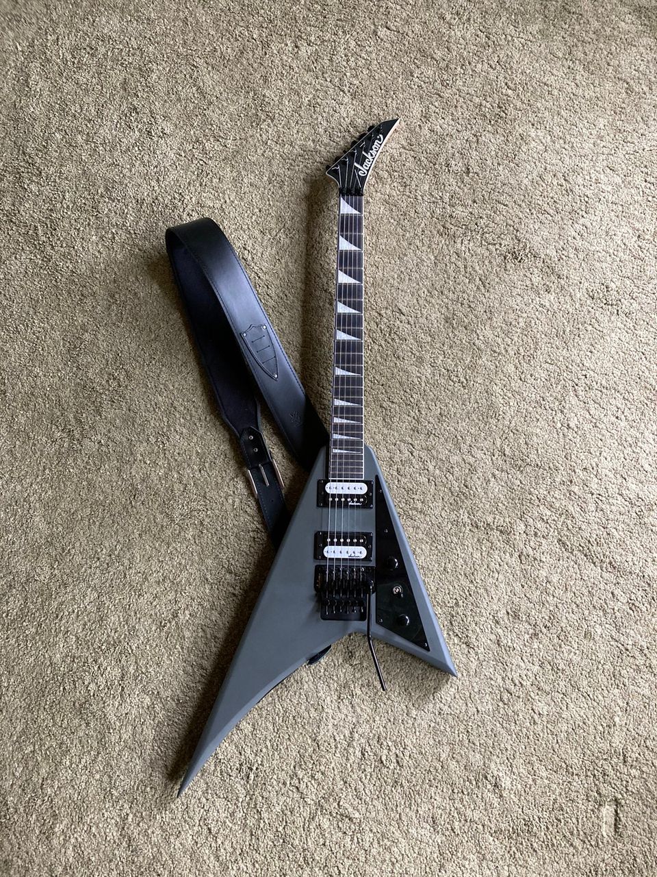 Jackson JS32 Rhoads