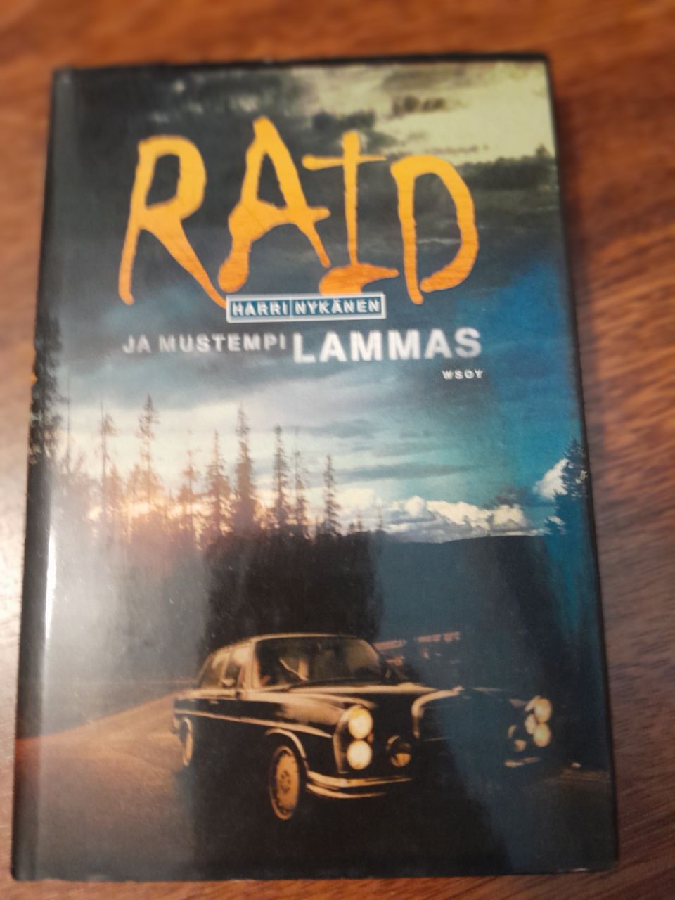 Harri Nykänen - Raid ja mustempi lammas