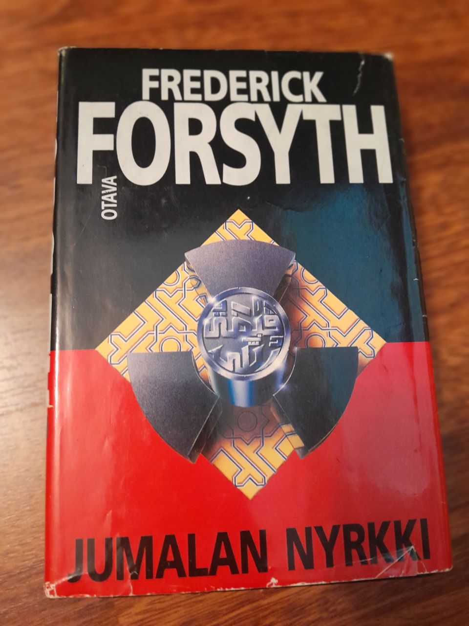 Frederick Forsyth - Jumalan nyrkki