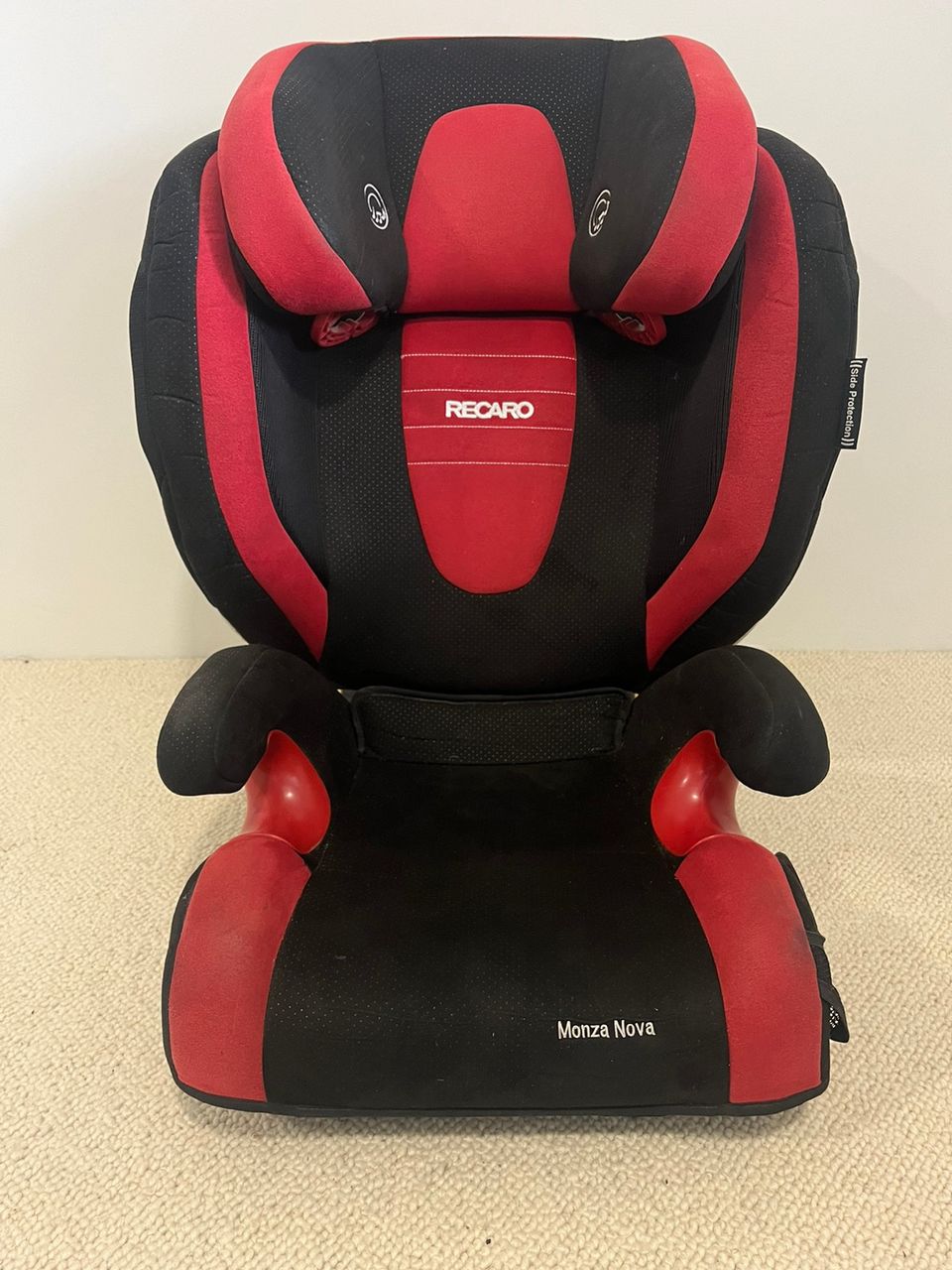 Recaro Monza Nova turvaistuin