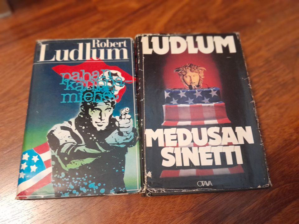 Robert Ludlum