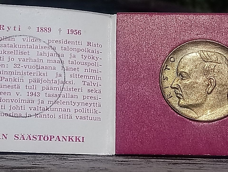 Hyvinkään Säästöpankki Risto Ryti. Presidenttina 1940 - 1943. Hyväkunto