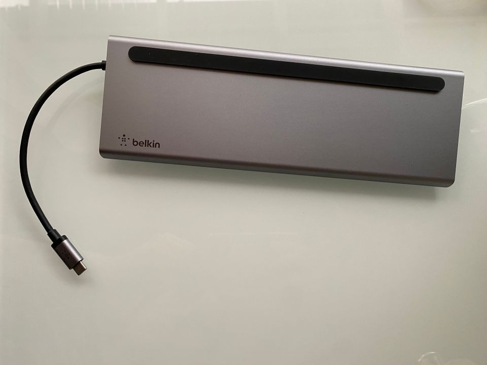 USB-C 11-in-1 Multiport telakointiasema