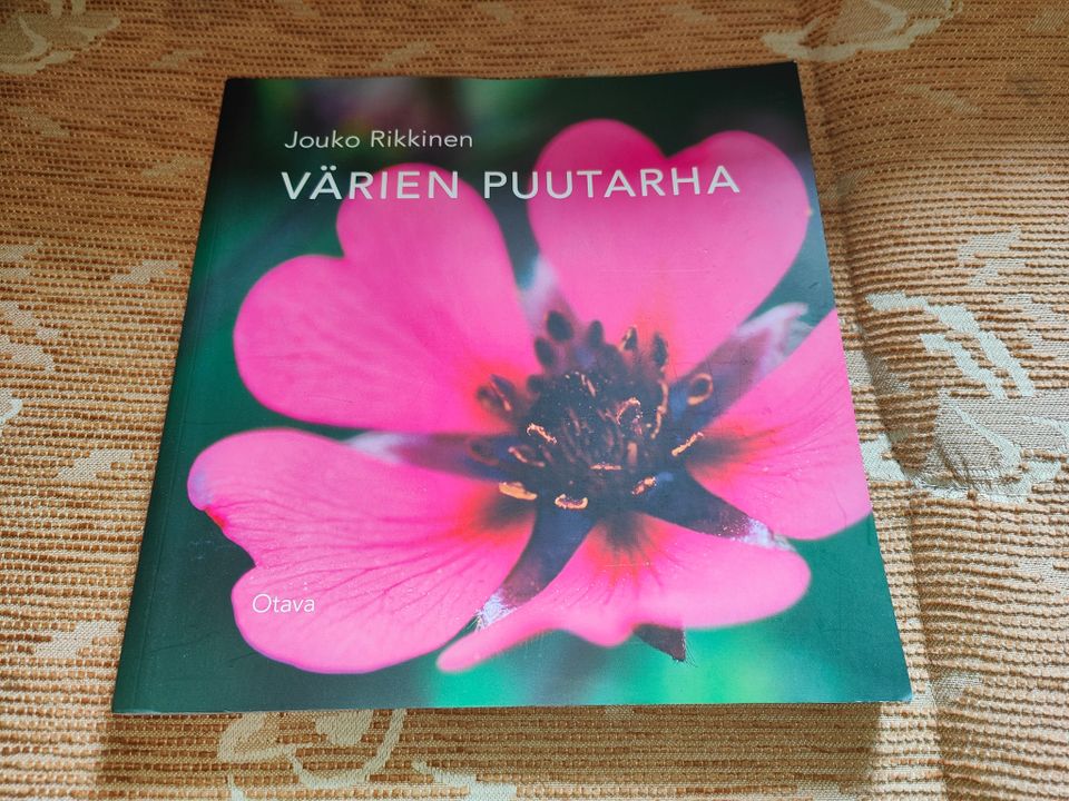 Värien puutarha