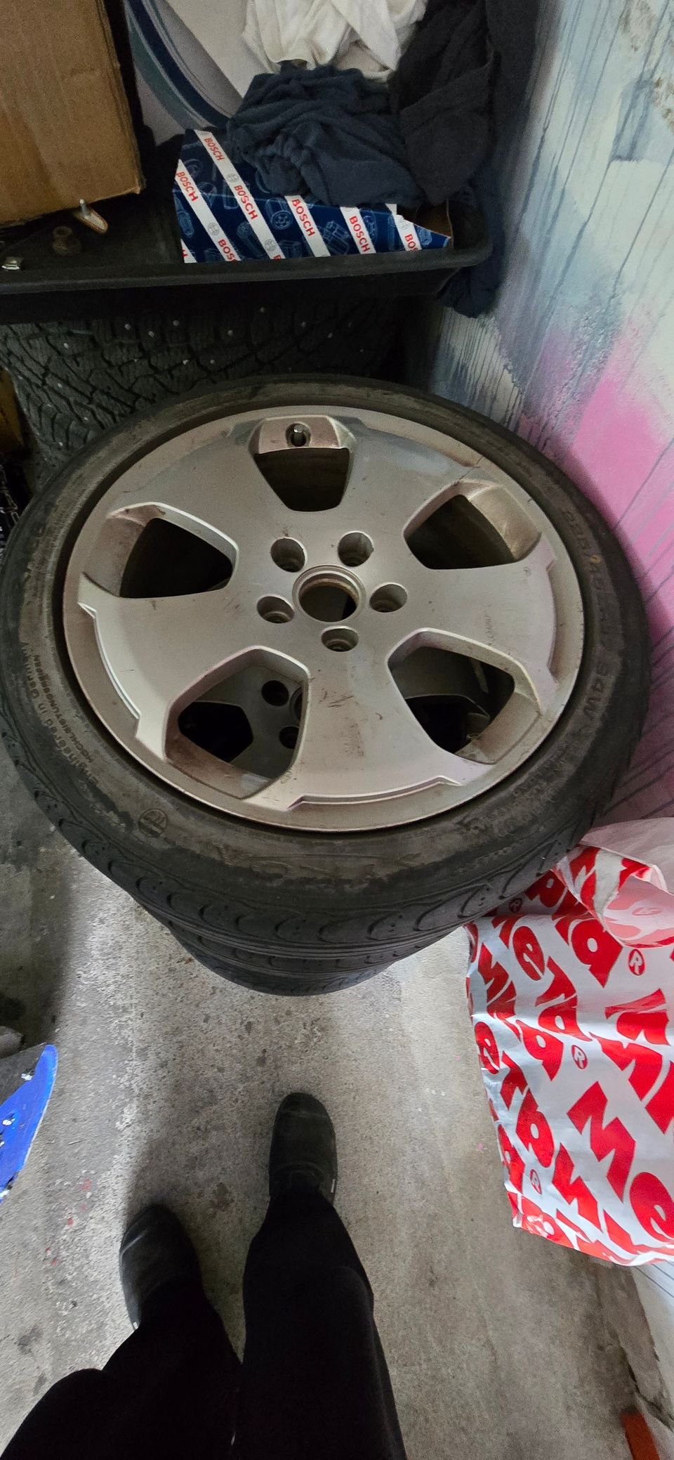 Kesärenkaat 225/45 R17