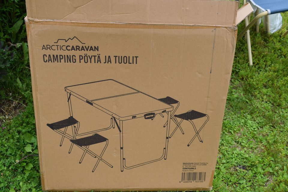 Camping pöytä ja tuolit