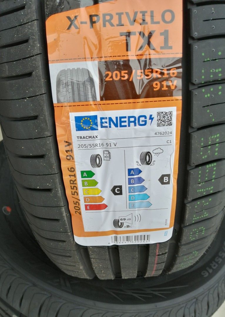 Uudet 205/55R16 kesärenkaat,sis työt