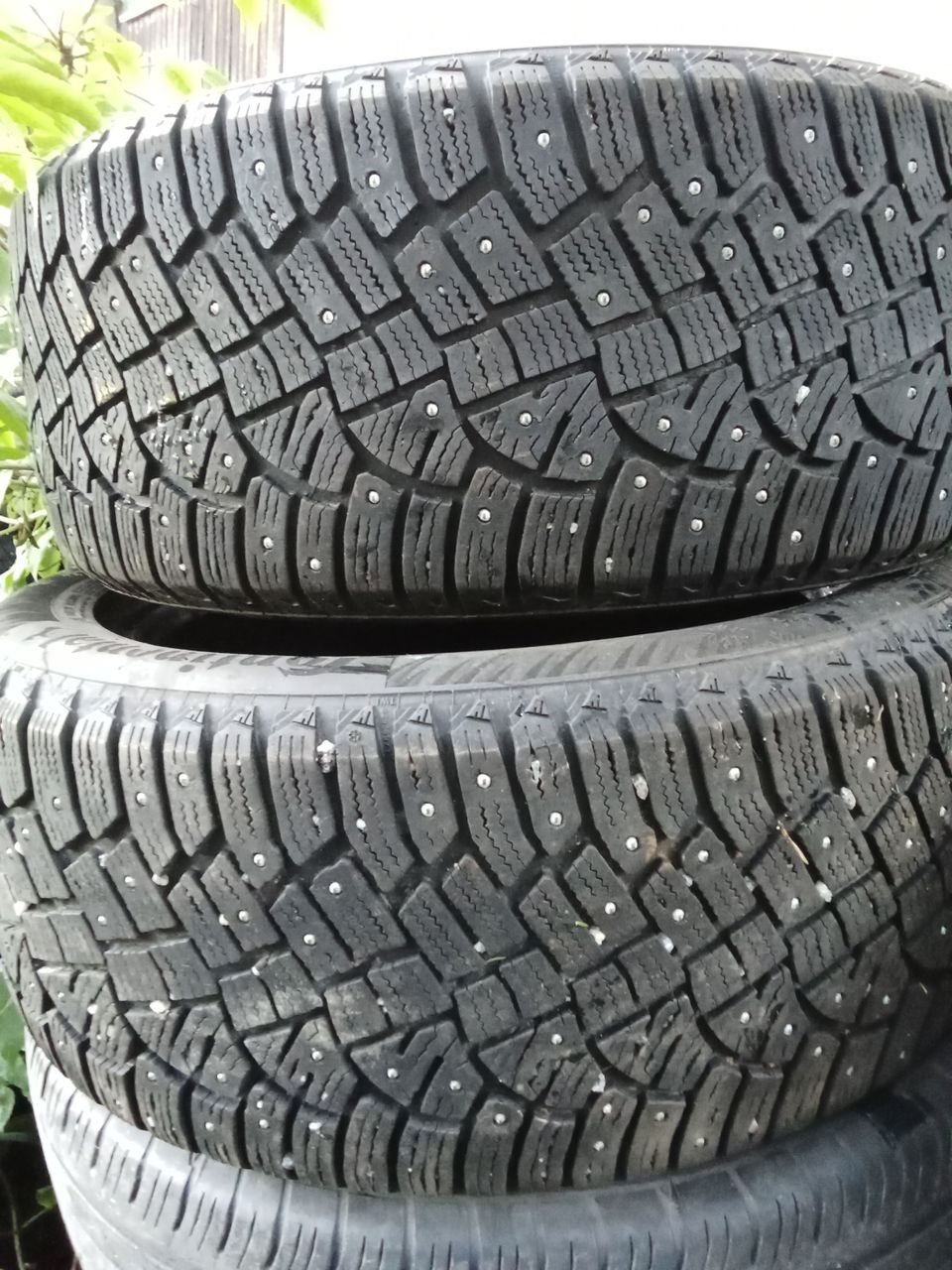 Nastarenkaat 225/50 r17