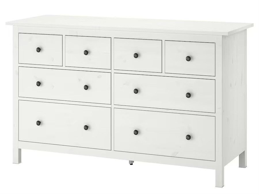 Hemnes tai vastaava lipasto 8 laatikolla