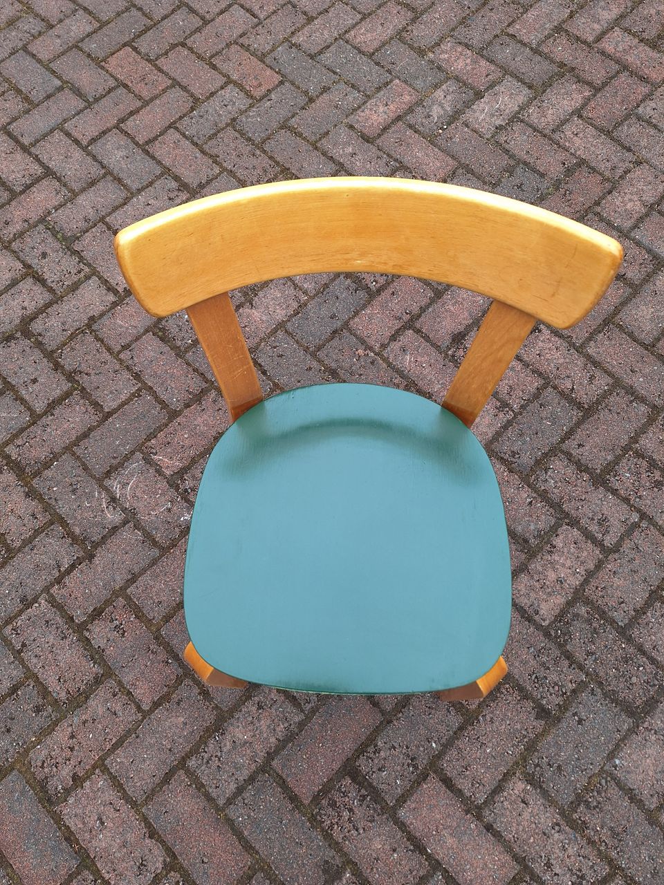 Artek69-tuoleja