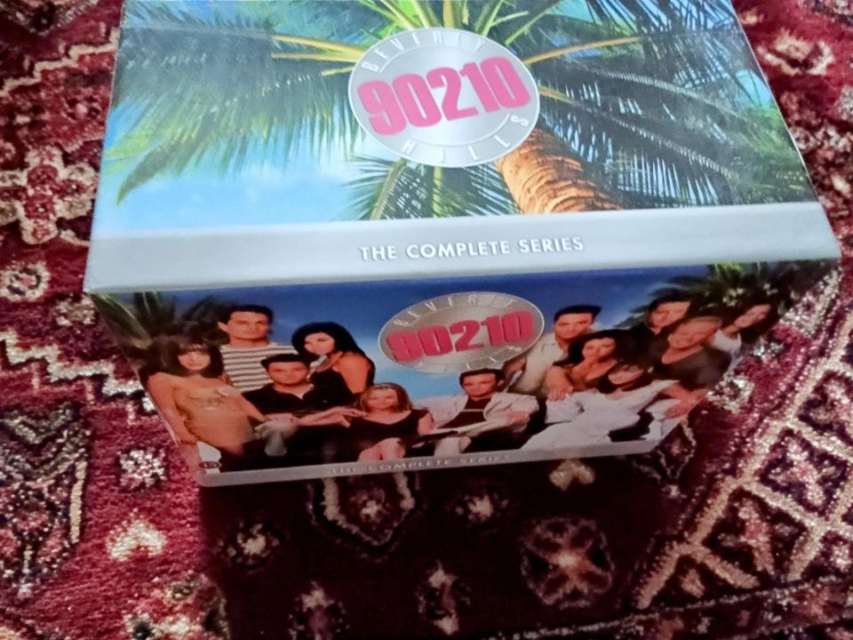 Beverly Hills 90210 The Complete Series DVD