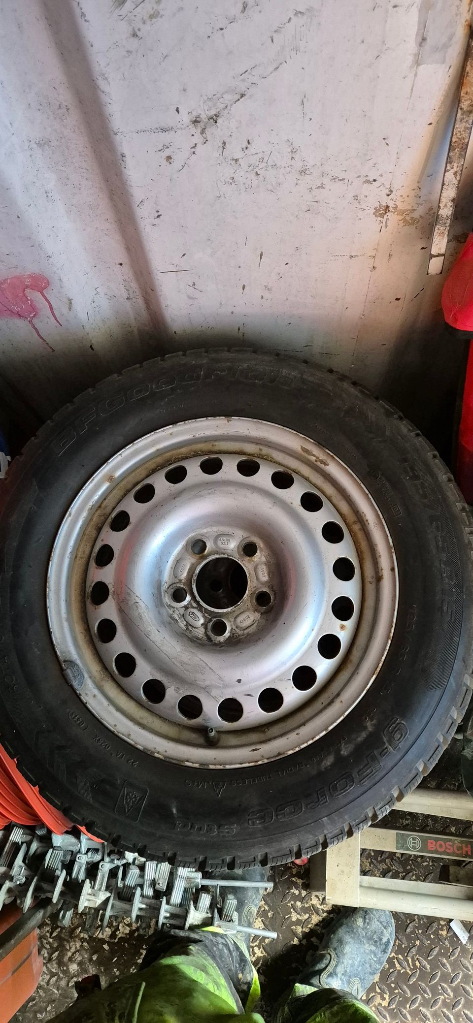 Ford connect 5x108
