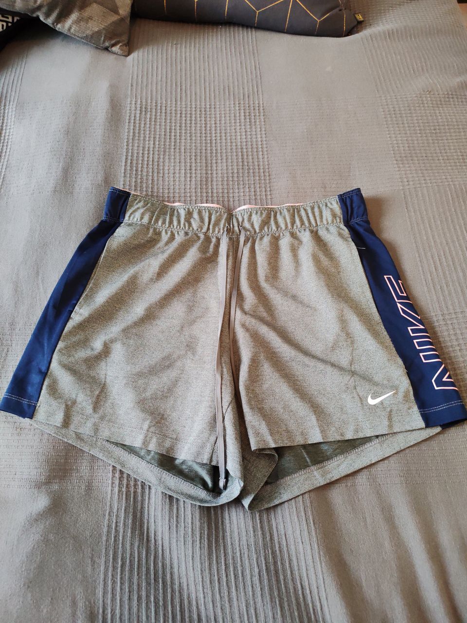 Nike shortsit