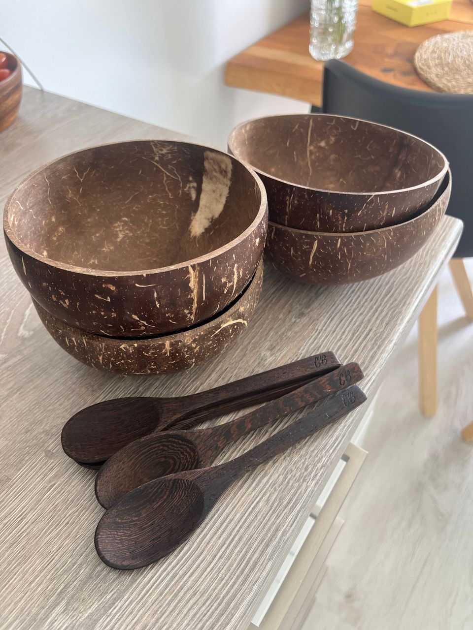 Coconut bowls / Kookospähkinäkulhot