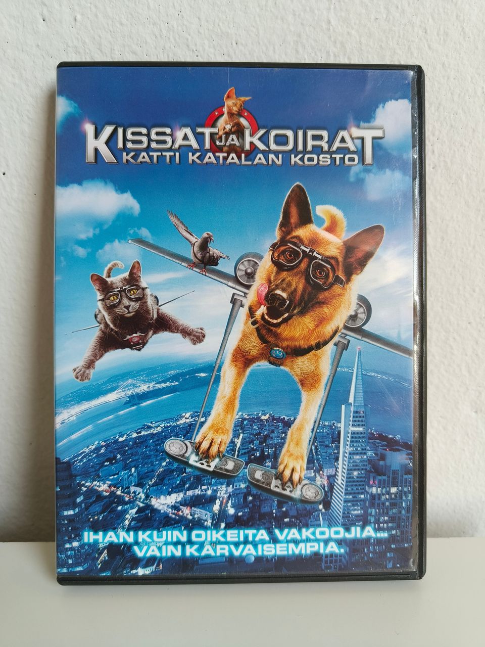 Kissat ja koirat - katti katalannkosto dvd