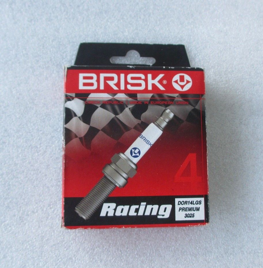 Brisk Racing sytytystulpat