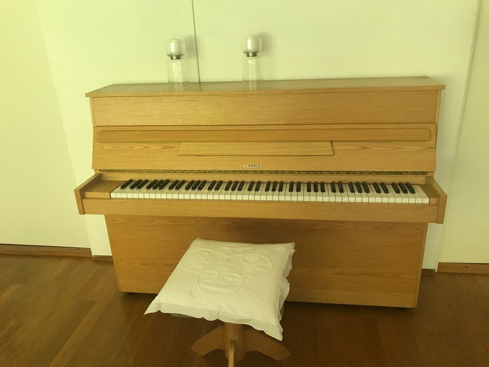 Hyväkuntoinen piano