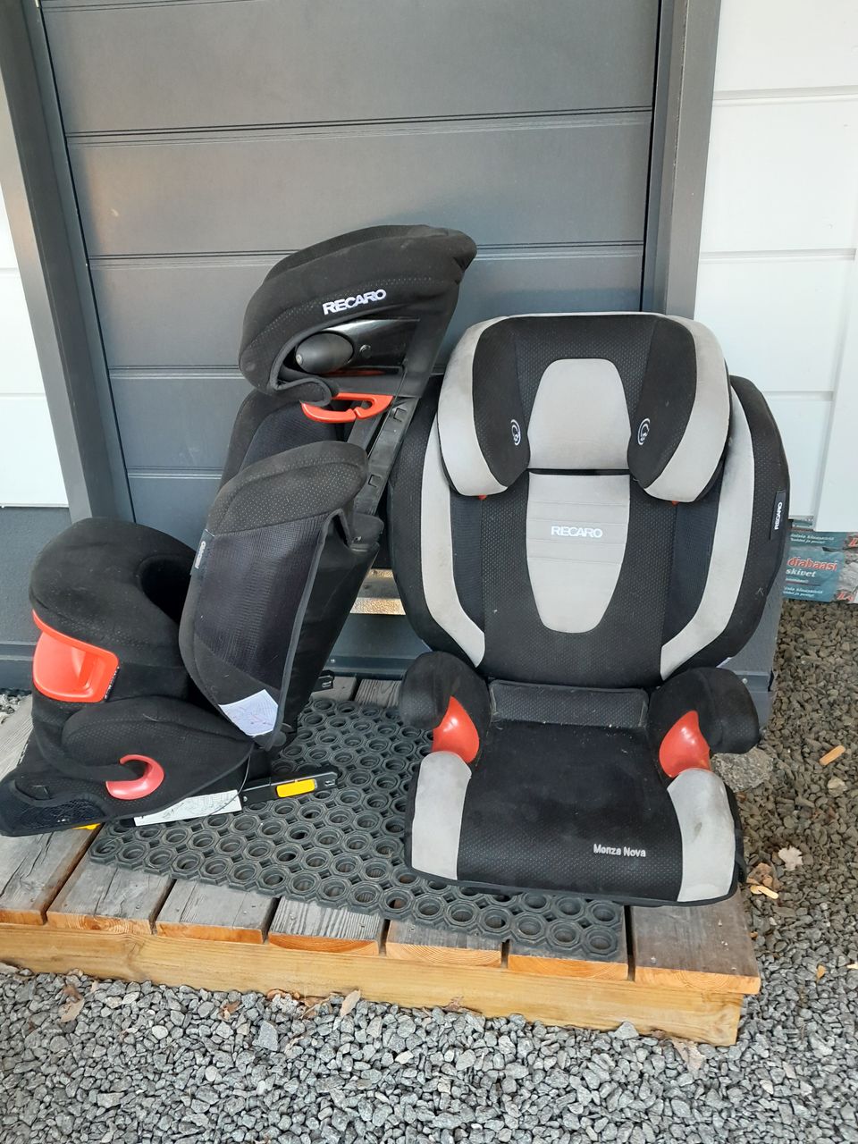 Recaro turvaistuimet