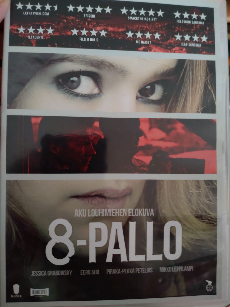 8-pallo DVD