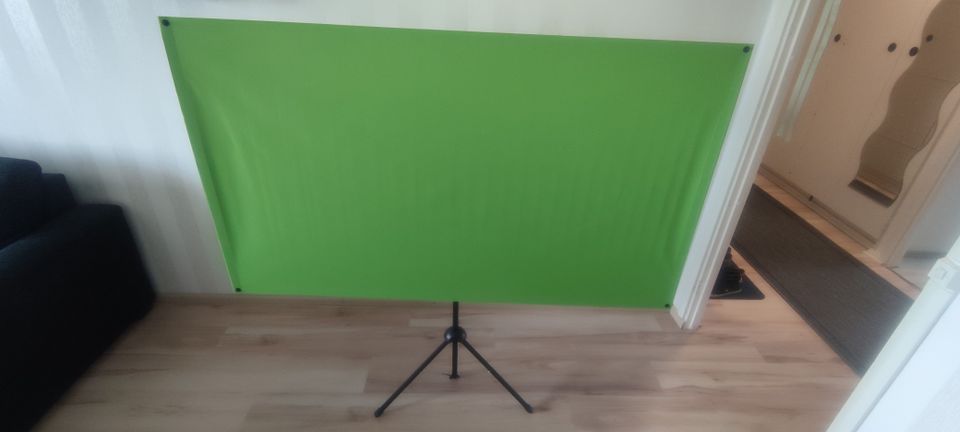 72" Greenscreen