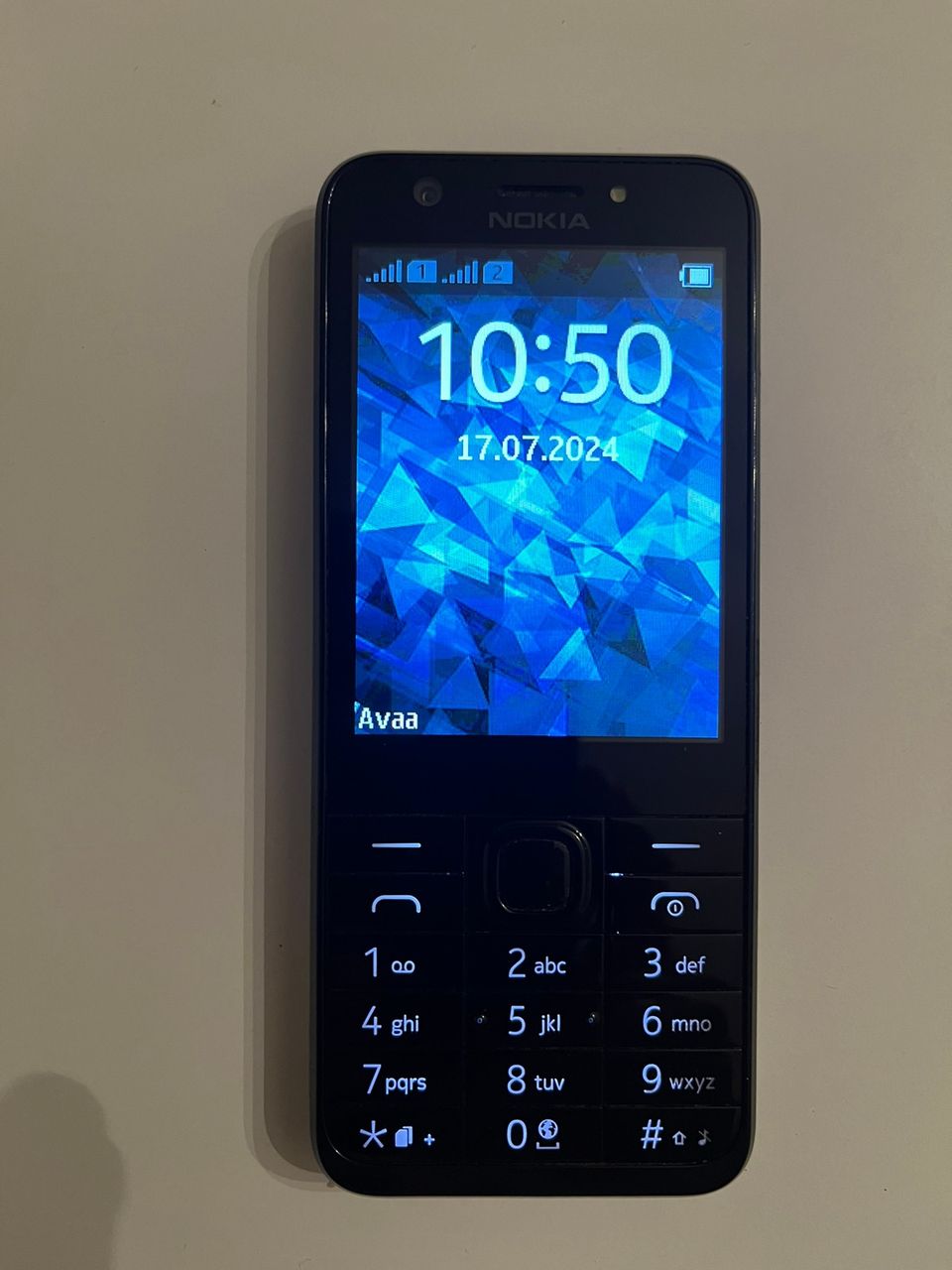 Uudenveroinen Nokia 230 matkapuhelin