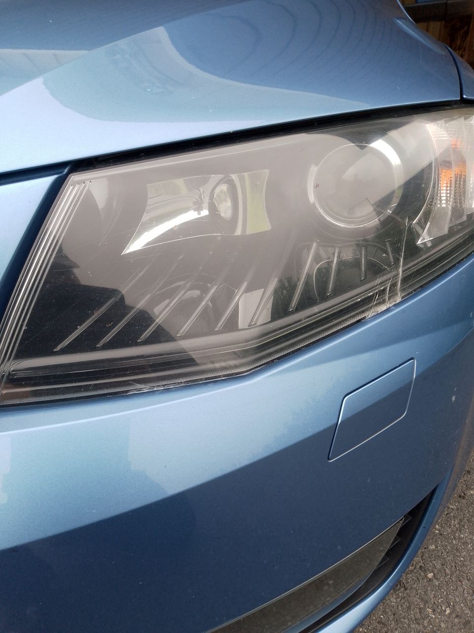 Skoda Octavia 3 vm 2015 Xenon kuskinpuoleinen ajovaloumpio
