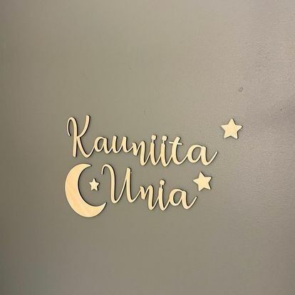 Kauniita unia seinäkoriste