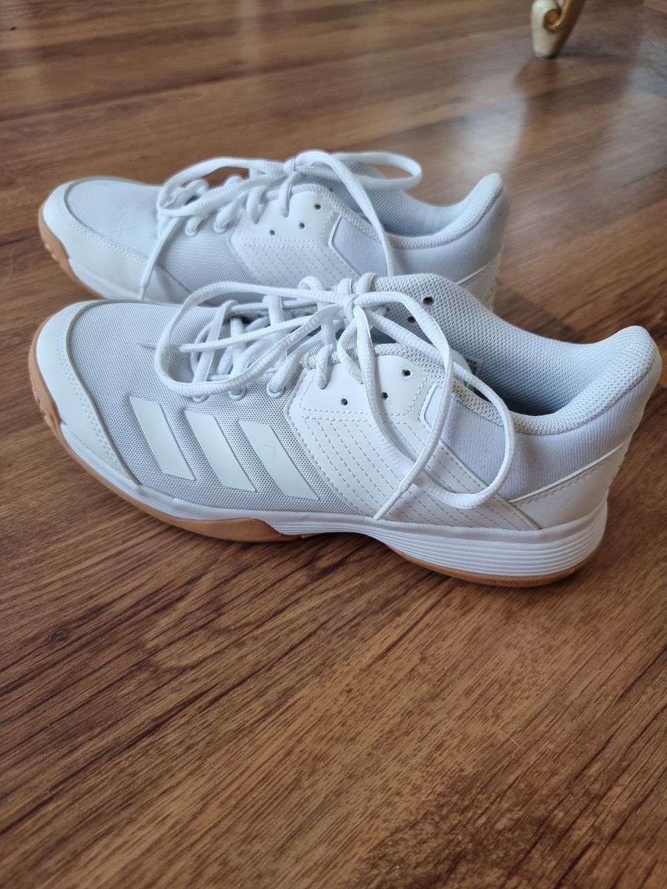 Uudet Adidas tennarit koko 39-40