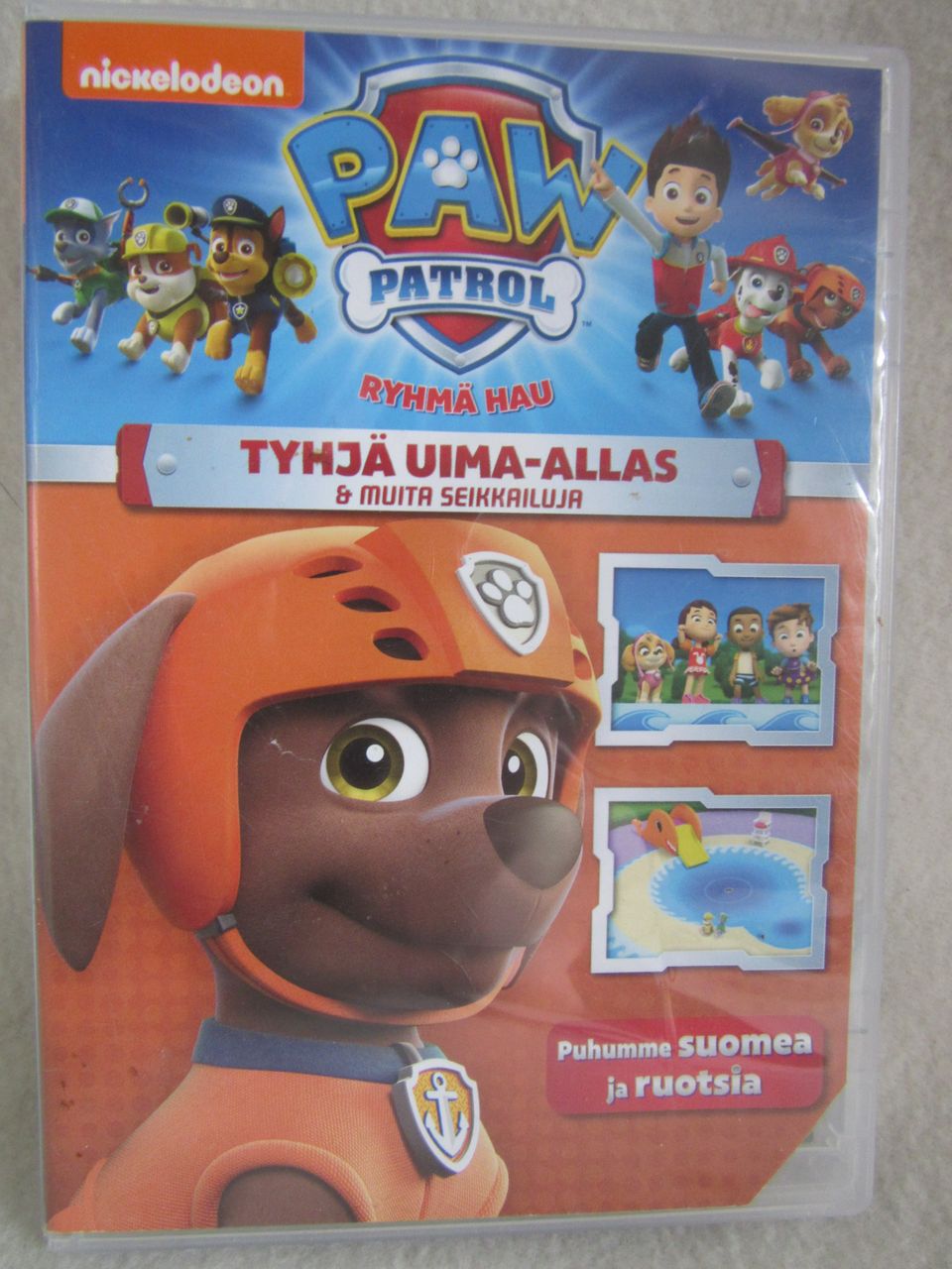 Ryhmä Hau ja tyhjä uima-allas dvd