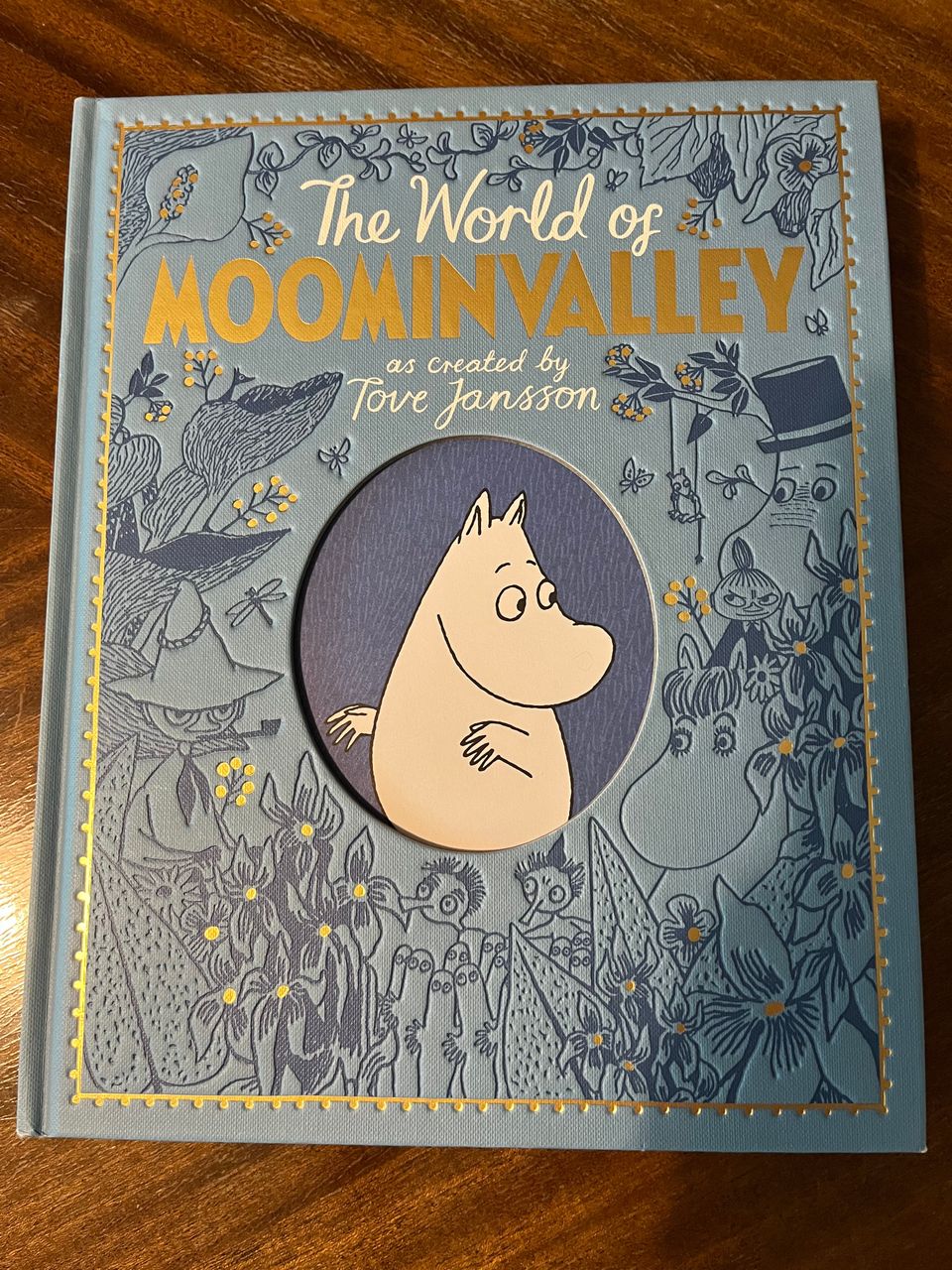 The World of Moominvalley-kirja